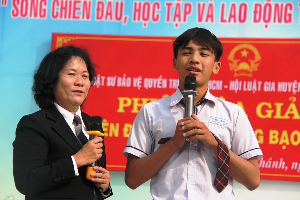 Mâu thuẫn trên Facebook, nam sinh phải nhận 2 năm tù ảnh 8