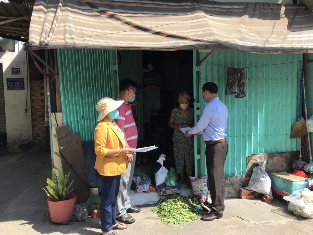 NGUOI-BAN-VE-SO-NHAN-HO-TRO