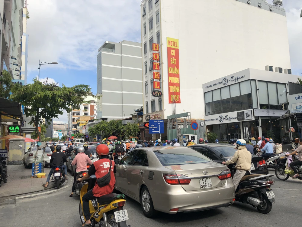 KET-XE-TAN-SON-NHAT-1