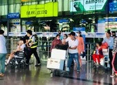 Sân bay Tân Sơn Nhất sôi động sau thời gian dài yên ắng