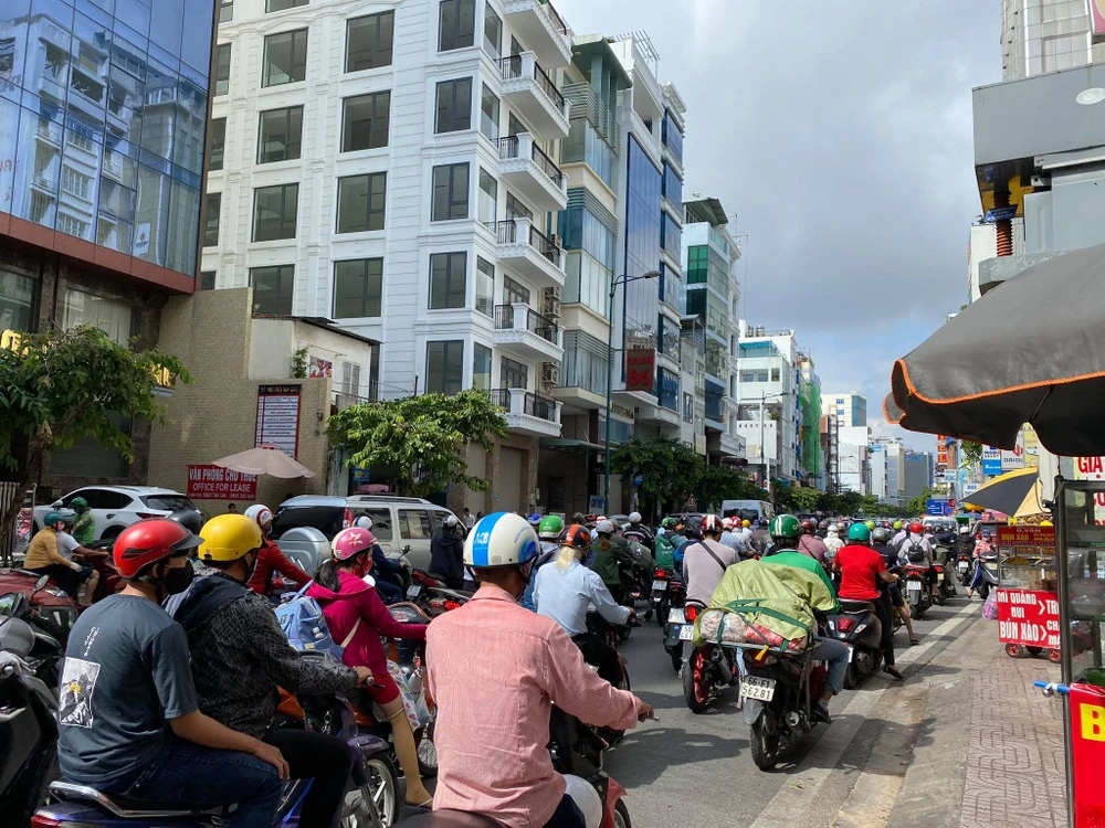 KET-XE-TAN-SON-NHAT-9