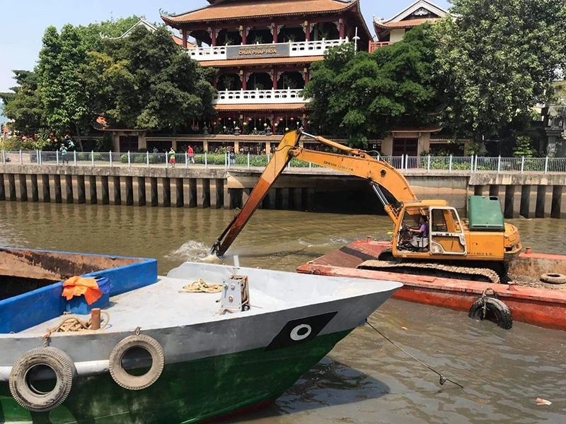 NAO-VET-KENH-NHIEU-LOC