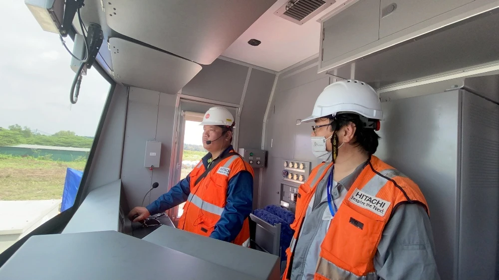 tuyến metro số 1 trước khi bắt đầu giai đoạn vận hành thử vào tháng 10-2024