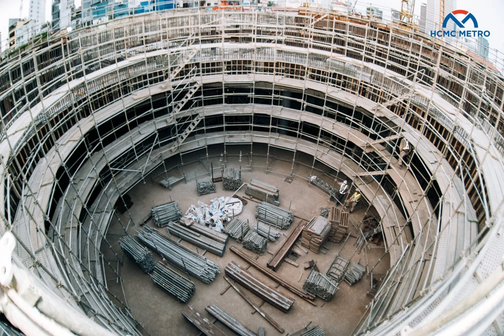 Cận cảnh ga Trung tâm Bến Thành tuyến metro số 1 ảnh 3