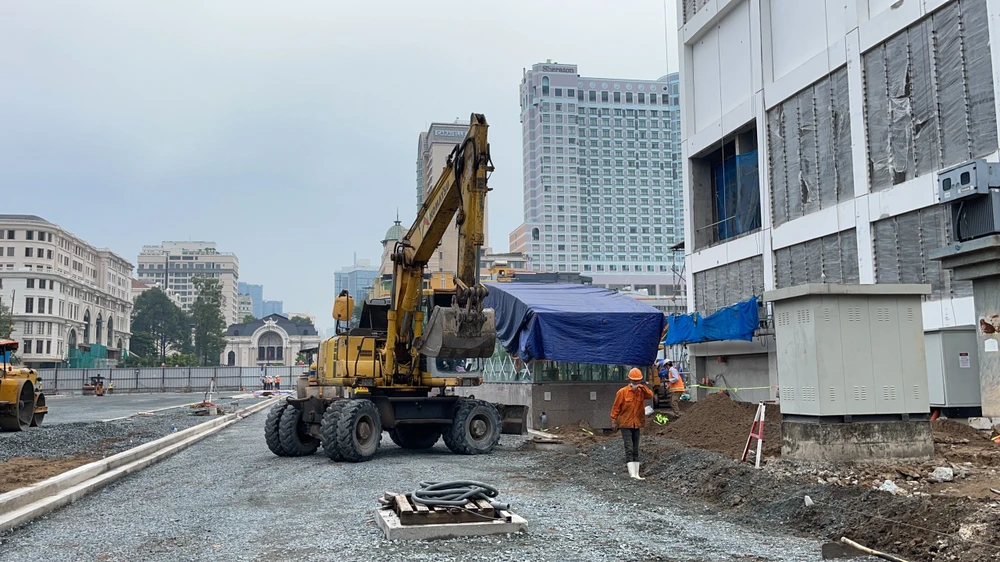 Người dân mặt tiền đường Lê Lợi hồi hộp chờ ngày thông xe ảnh 9