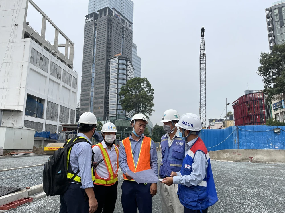 Người dân mặt tiền đường Lê Lợi hồi hộp chờ ngày thông xe ảnh 8