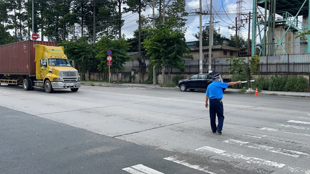 TP.HCM kiểm tra các phương tiện có giấy nhận diện ảnh 5