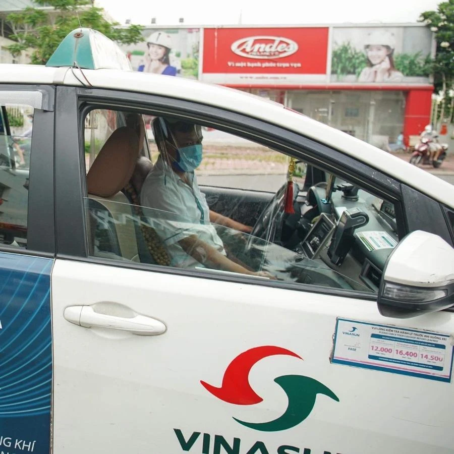 Vinasun đồng hành cùng tuyến đầu chống dịch ảnh 1