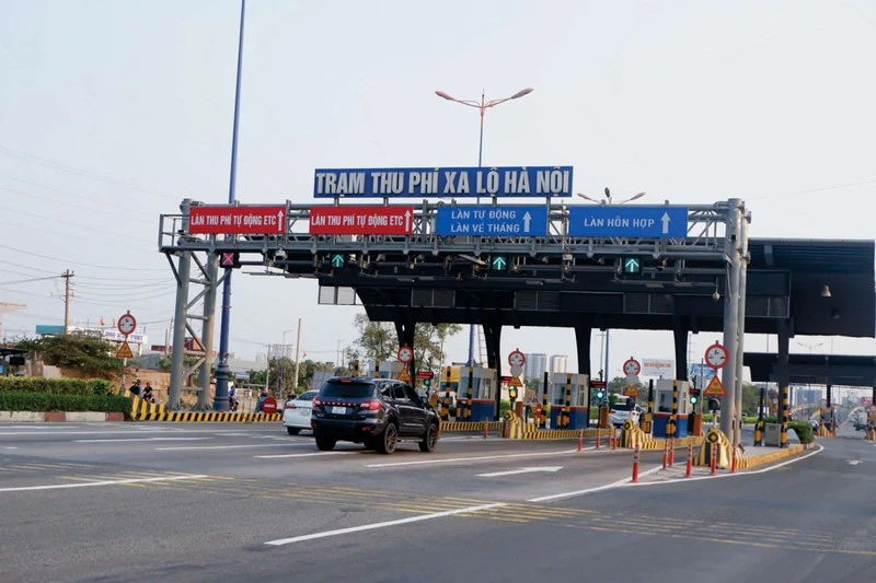 Từ 1-10, các trạm thu phí BOT ở TP.HCM sẽ thu phí trở lại ảnh 1