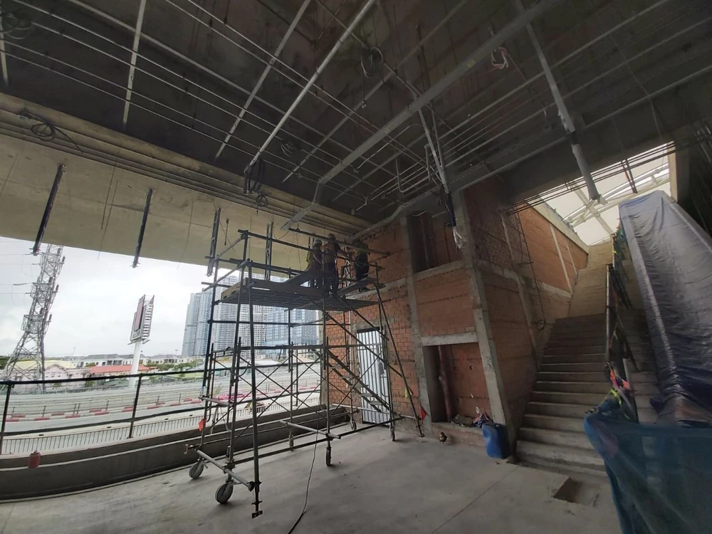 Cận cảnh tuyến metro số 1 bước sang giai đoạn 'bình thường mới' ảnh 7