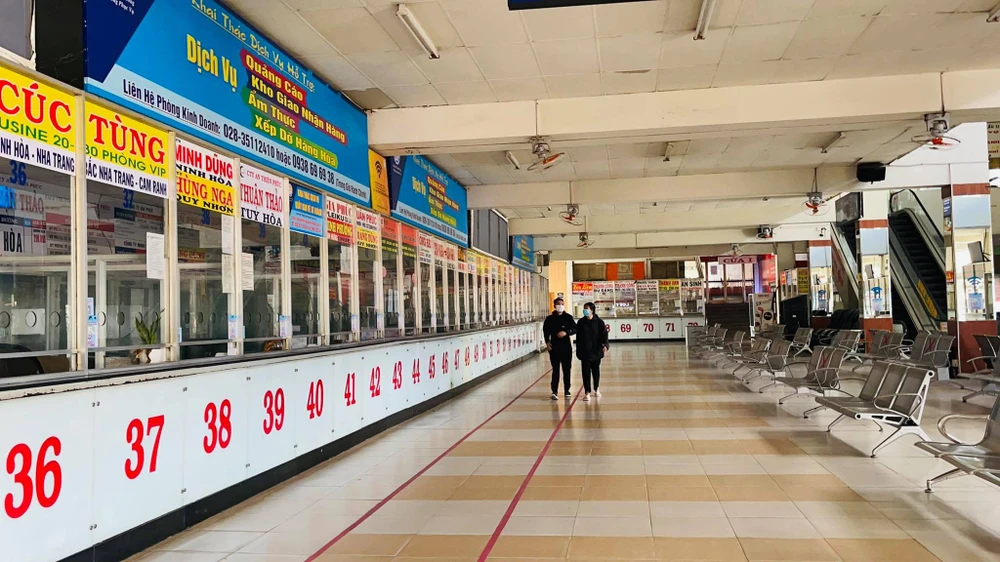 Xe khách đón thêm 18 người khi chạy từ TP.HCM - Đắk Lắk có người nhiễm COVID-19 ảnh 1