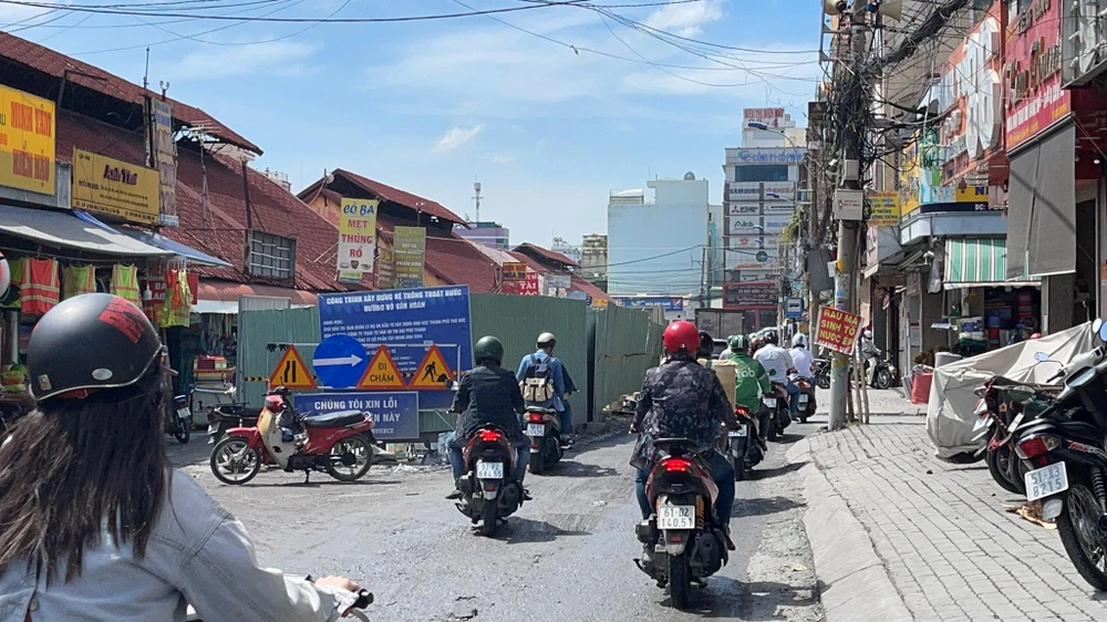 TP.HCM chuyển giao công trình đường bộ trong đô thị sang Sở Xây dựng ảnh 1 TP.HCM chuyển giao công trình đường bộ trong đô thị sang Sở Xây dựng ảnh 1