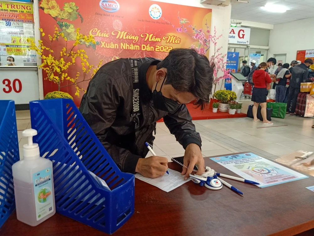 26 Tết, bến xe bắt đầu nhộn nhịp trở lại ảnh 4