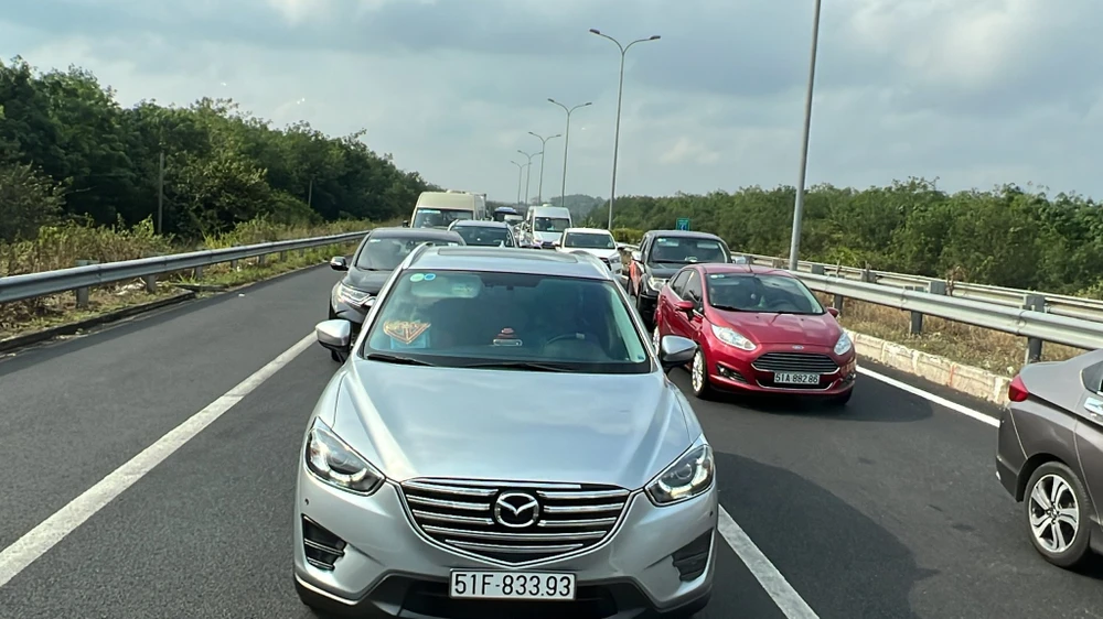 Kiến nghị đẩy nhanh tiến độ cao tốc Bến Lức - Long Thành ảnh 1