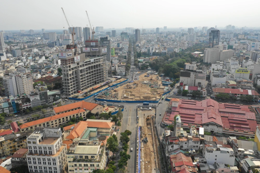 ga-trung-tam-ben-thanh