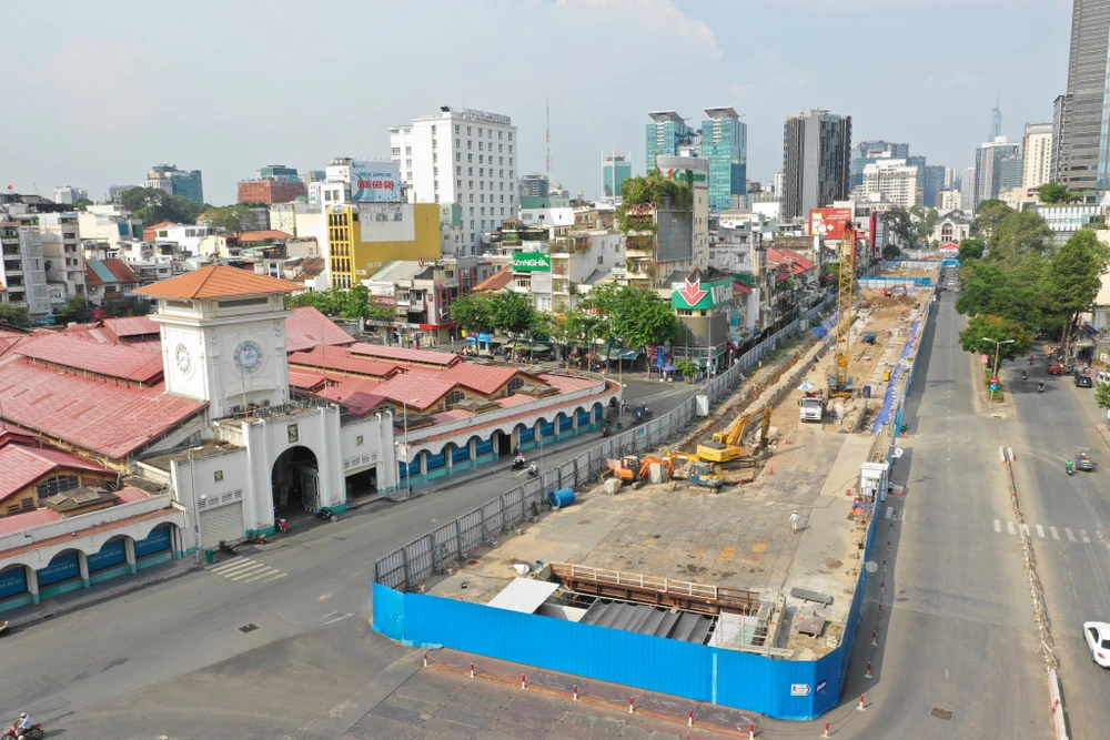 ga-trung-tam-Ben-Thanh