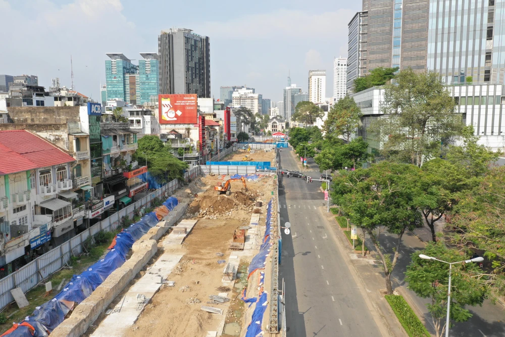 ga-trung-tam-Ben-Thanh