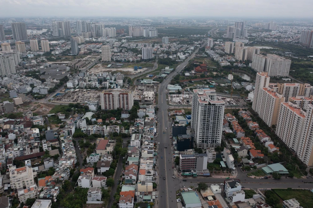 Toàn cảnh đường Lương Định Của. Ảnh: ĐT.