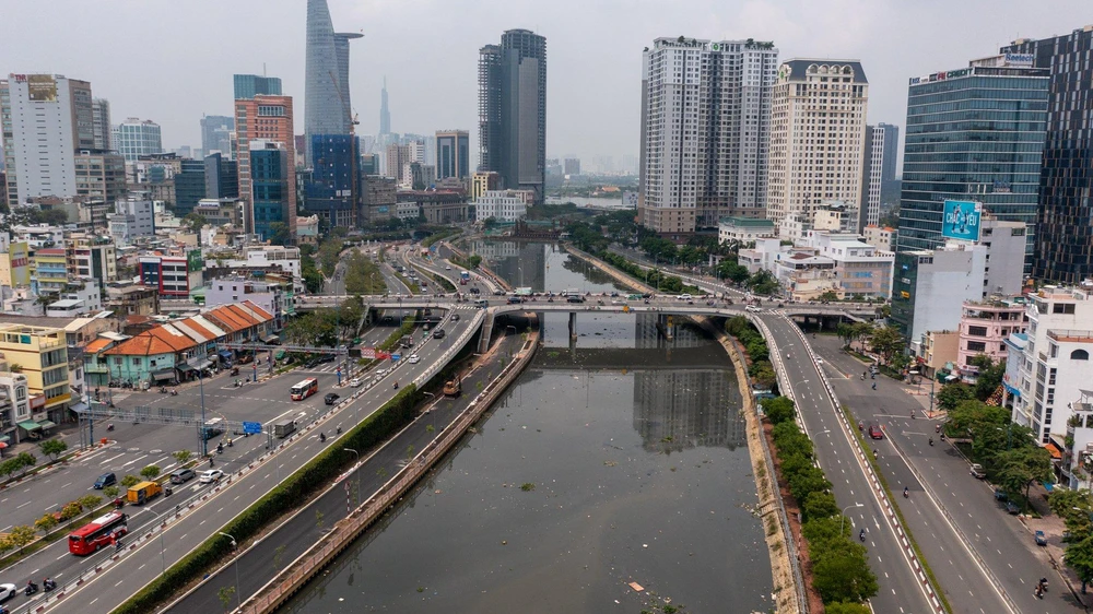 Cận cảnh dự án đường song hành Võ Văn Kiệt từ trên cao. Ảnh: ĐT.