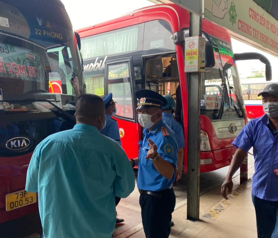 Các đơn vị vận tải chấp hành tốt việc lắp đặt camera trên xe. Ảnh: TN.