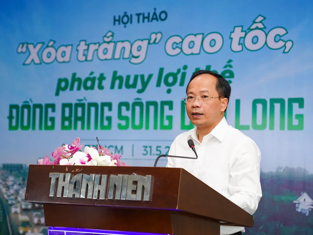 Thứ trưởng Bộ GTVT Nguyễn Duy Lâm phát biểu tại hội thảo. Ảnh: Độc Lập.