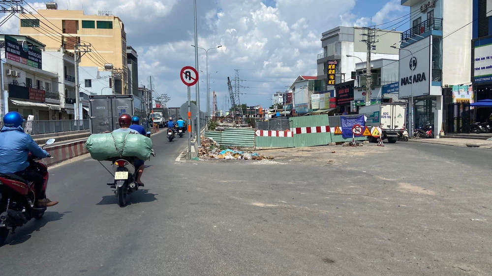 Khu vực này đang được tiếp tục thi công. Ảnh: TN.