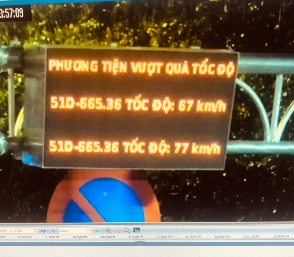 Sở GTVT TP.HCM cũng đã có nhiều cảnh báo cho tài xế về việc chạy quá tốc độ trên tuyến đường Mai Chí Thọ. Ảnh: ĐT.