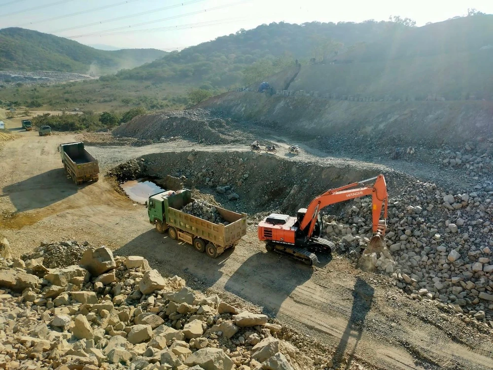 Dự án cao tốc Vĩnh Hảo - Phan Thiết đang bị chậm tiến độ. Ảnh: ĐT.