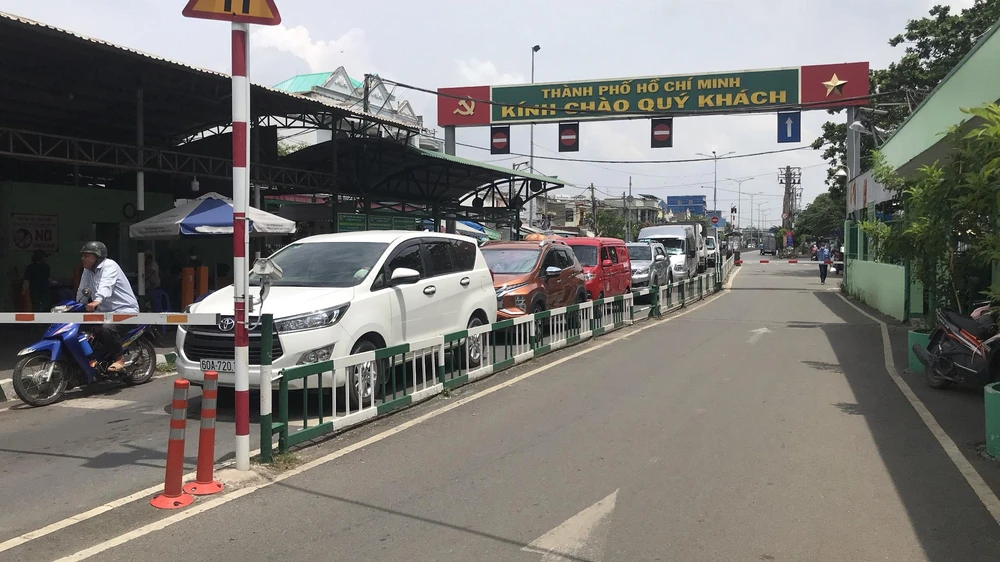 Phà Cát Lái, TP Thủ Đức bị ùn ứ. Ảnh: CTV.