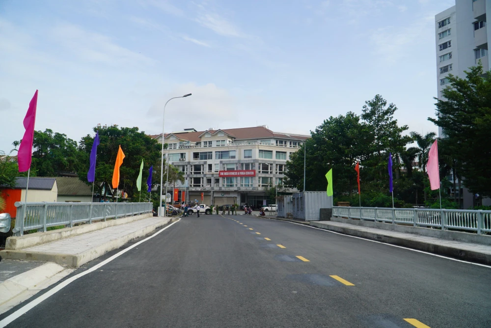 Tuyến đường D6 khang trang, sạch đẹp và nhận được sự ủng hộ của người dân.