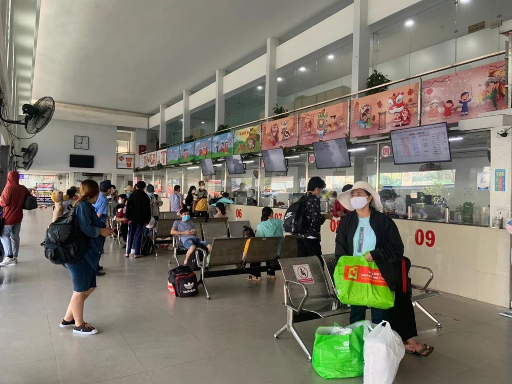 Người dân bắt đầu di chuyển về miền Tây. Ảnh: CTV.