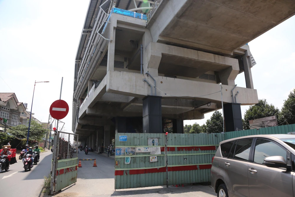 Các công trường đều được công nhân, kỹ sư tích cực thi công.