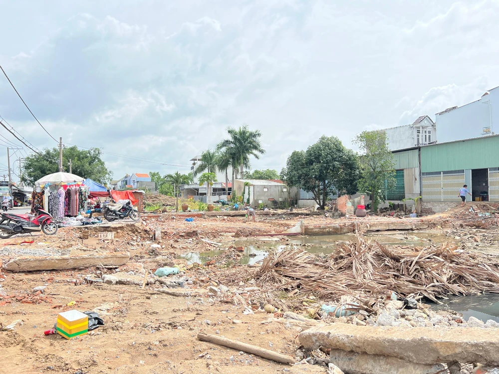 Mặt bằng phục vụ thi công cầu Long Kiểng, Nhà Bè. Ảnh: ĐT.