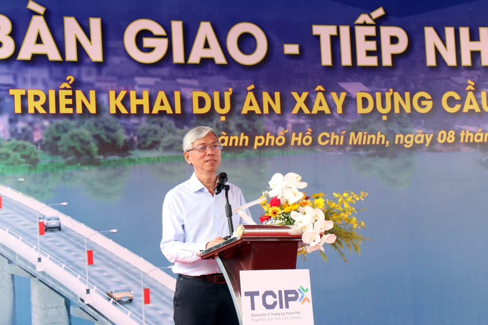 Phó Chủ tịch UBND TP.HCM Võ Văn Hoan phát biểu tại buổi lễ