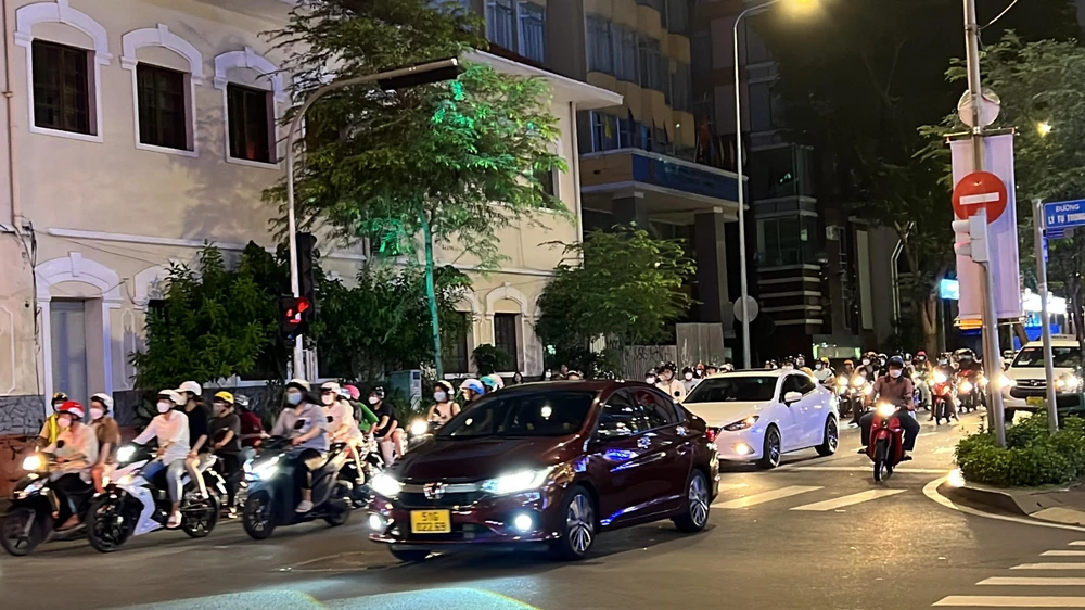 Tình trạng ùn ứ diễn ra ở hầu hết các tuyến đường. Ảnh: ĐT.