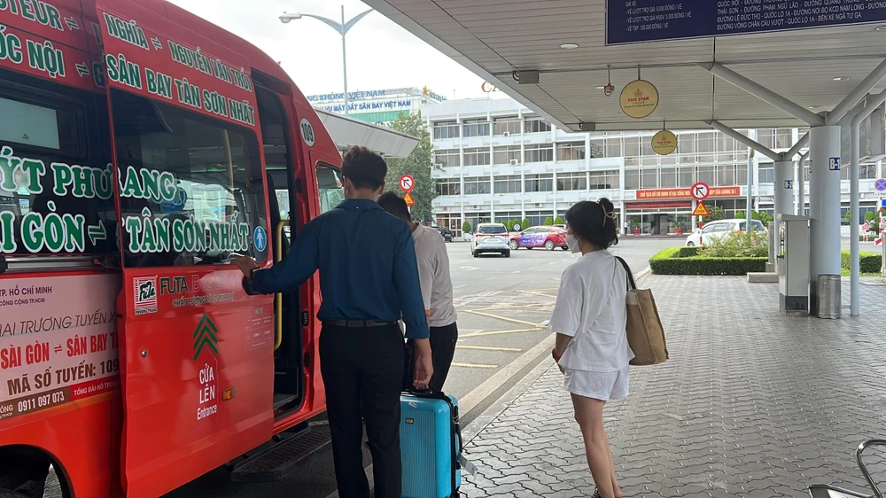 Tuyến 109 sẽ hoạt động 24/24 trong ngày cao điểm tết. Ảnh: ĐÀO TRANG. Tuyến 109 sẽ hoạt động 24/24 trong ngày cao điểm tết. Ảnh: ĐÀO TRANG.