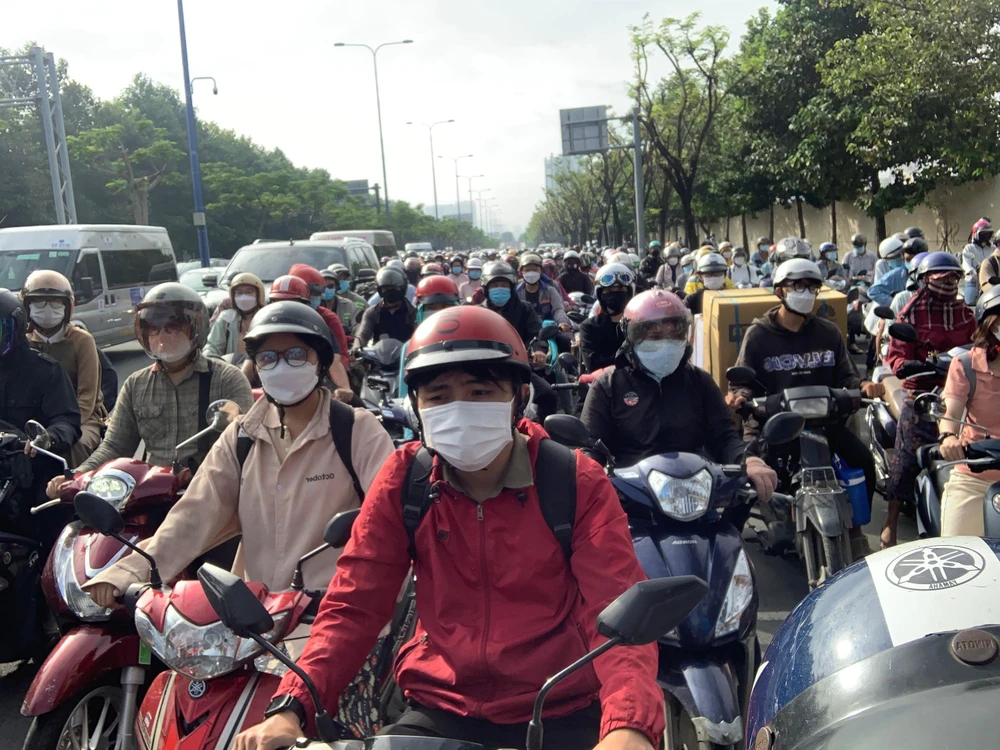 Tình trạng ùn tắc giao thông ở TP.HCM có chiều hướng gia tăng. Ảnh: ĐT.