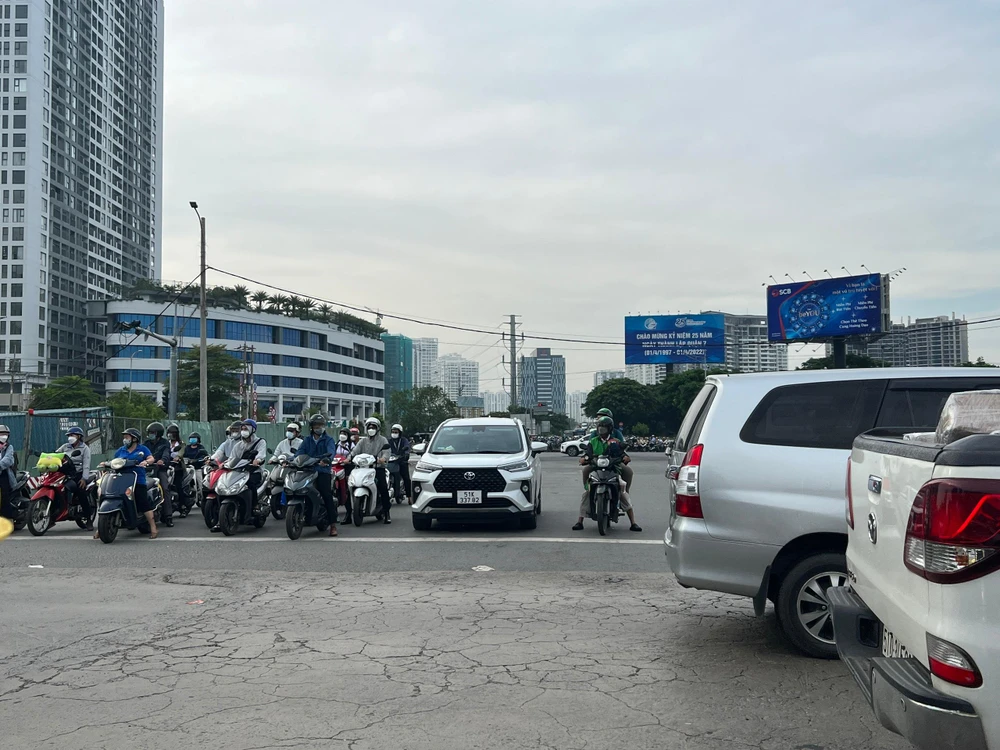 Khu vực nút giao này có lưu lượng phương tiện di chuyển rất lớn. Ảnh: ĐT.
