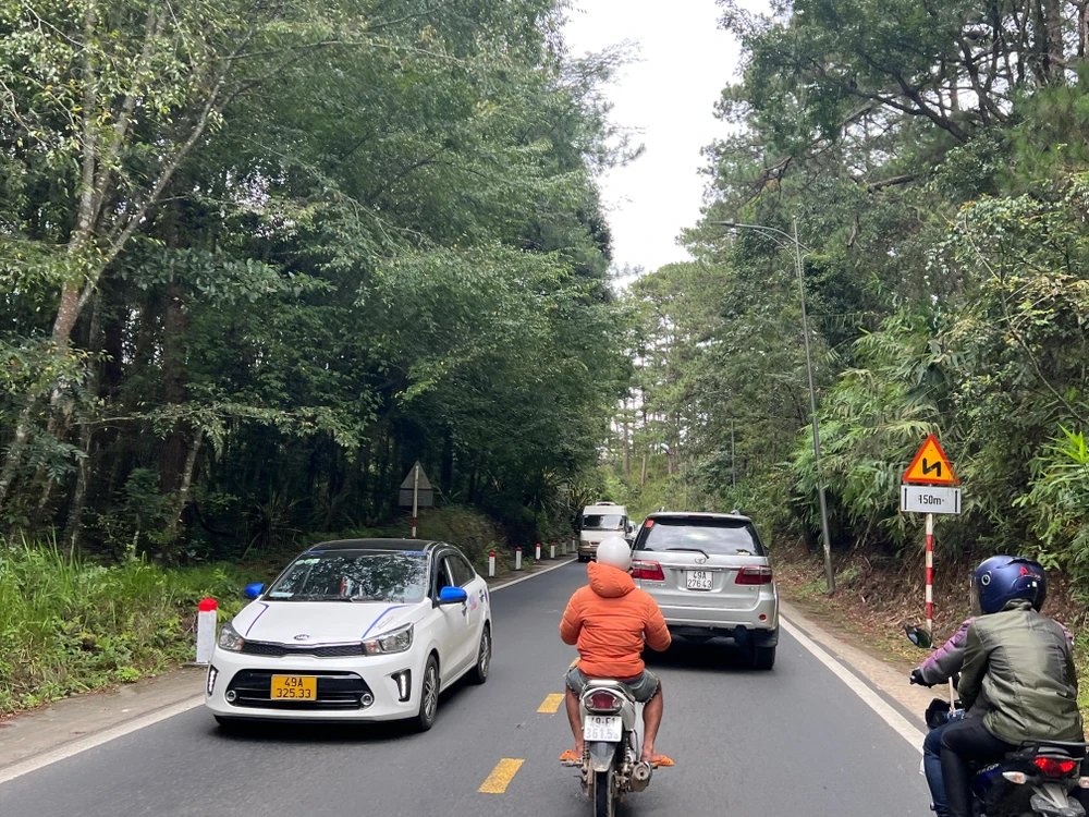 Đèo Prenn - đường vào trung tâm TP Đà Lạt. Ảnh: ĐT.