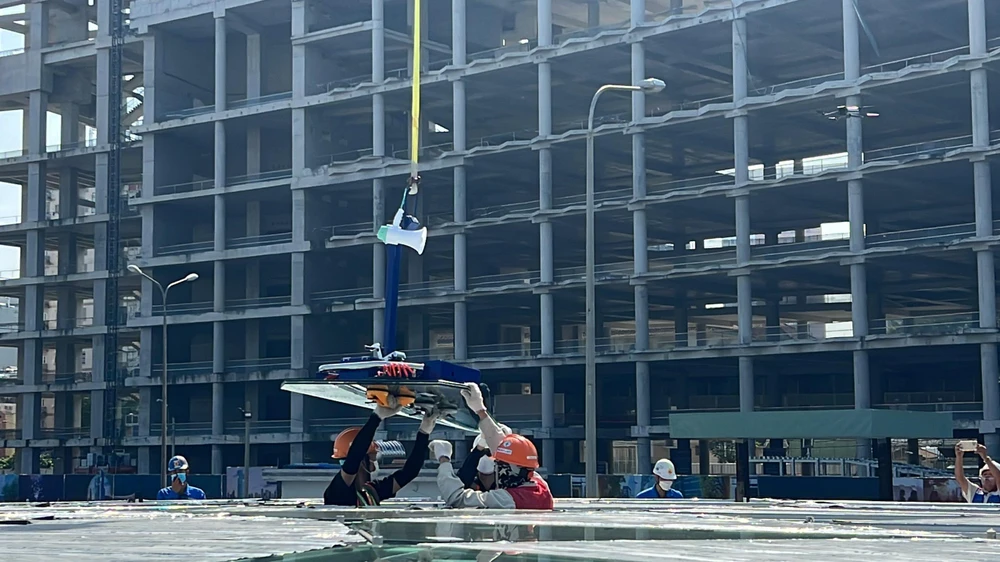 Lộ diện giếng trời 'khổng lồ' tại ga Bến Thành, tuyến metro số 1 ảnh 6