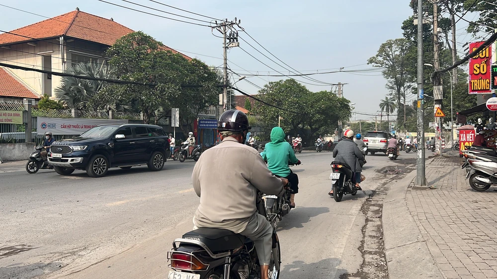 Rào chắn trên đường Võ Văn Ngân lấn lòng đường: Chủ đầu tư nói gì? ảnh 4