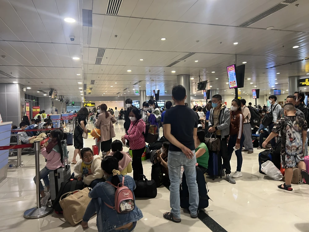 Dự kiến những ngày tới, sân bay Tân Sơn Nhất sẽ bước vào thời kỳ cao điểm.