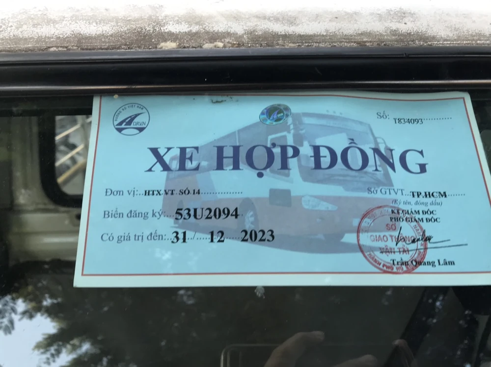 Nhiều phương tiện đã hết hạn phù hiệu từ năm 2022. Ảnh: CTV.