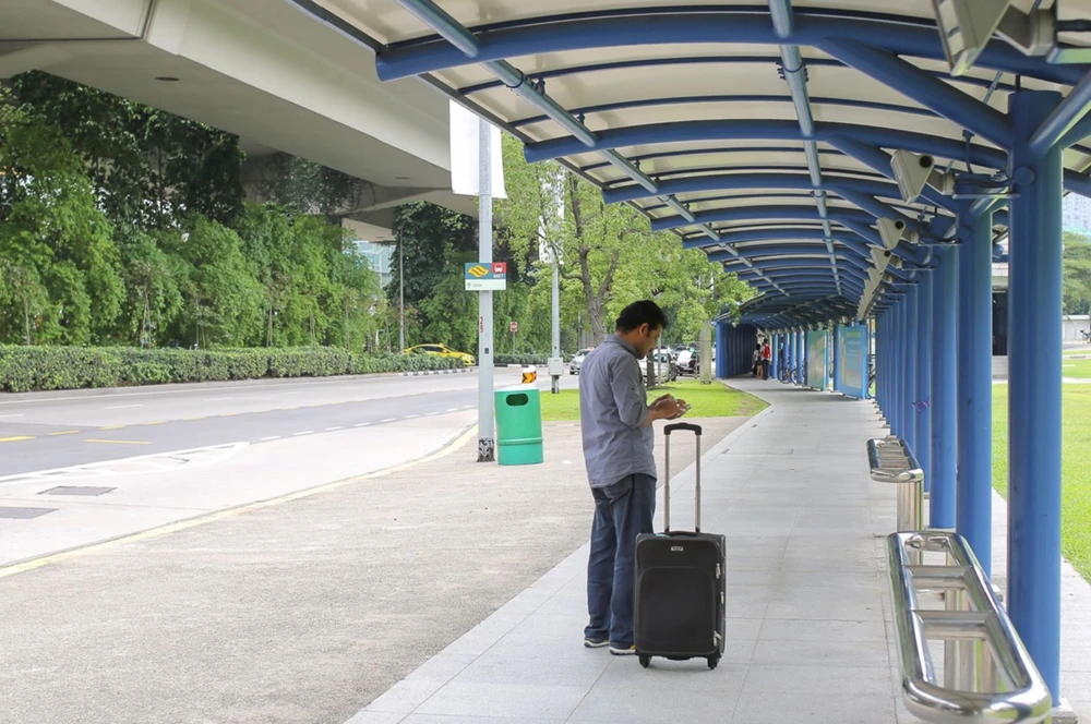 Lắp mái che cho tuyến phố Lê Lợi: Cần cả giải pháp trước mắt và lâu dài ảnh 4