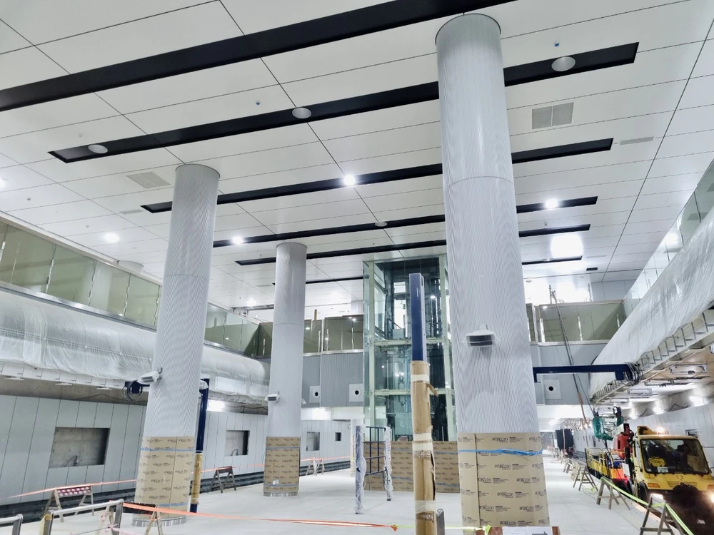 Đến nay, toàn tuyến metro số 1 đã đạt hơn 95%, dự kiến chạy thử toàn tuyến trong năm 2023. Ảnh: MAUR