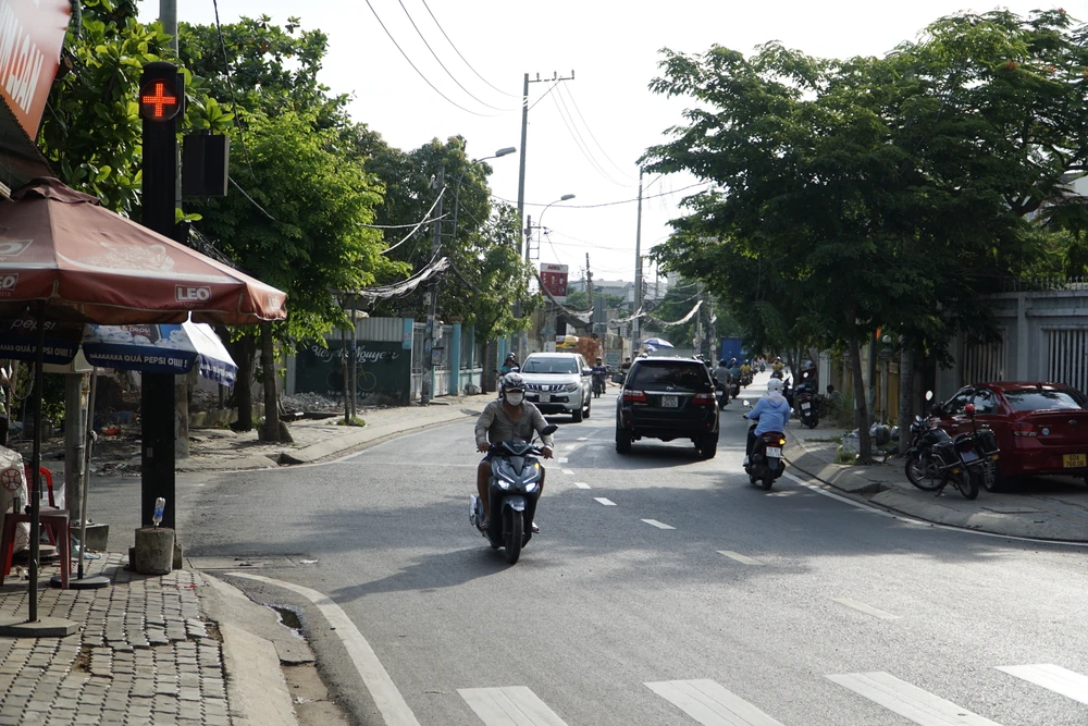 Hiện dự án đã được điều chỉnh tăng tổng mức đầu tư dự án từ gần 398 tỉ đồng lên 748 tỉ đồng. Trong đó chi phí bồi thường giải phóng mặt bằng và di dời hạ tầng kỹ thuật từ 166 tỉ đồng lên 515 tỉ đồng. Điều chỉnh thời gian thực hiện dự án thành từ năm 2016 - 2025.