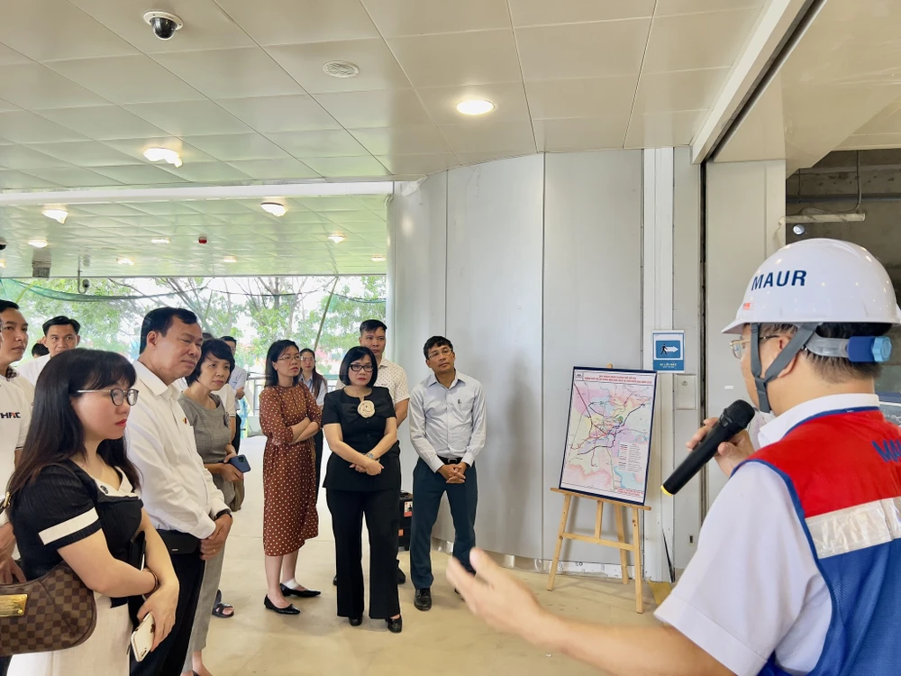 Ban Quản lý đường sắt đô thị giới thiệu về tuyến metro số 1. Ảnh: MAUR Ban Quản lý đường sắt đô thị giới thiệu về tuyến metro số 1. Ảnh: MAUR