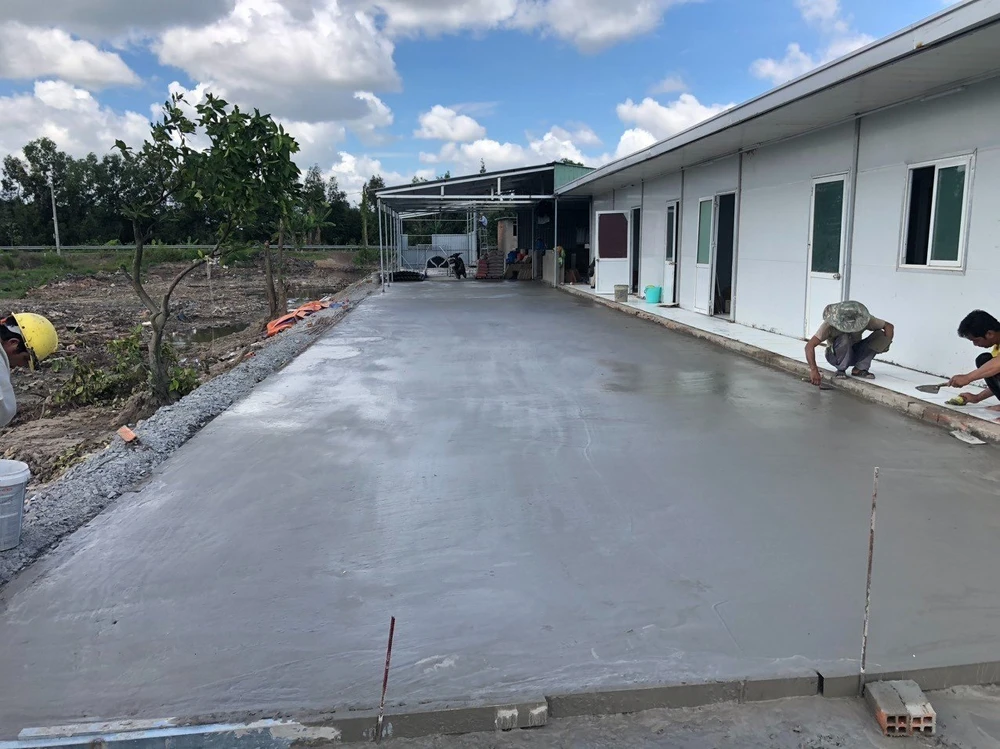 Nhà thầu làm nhà điều hành phục vụ dự án.