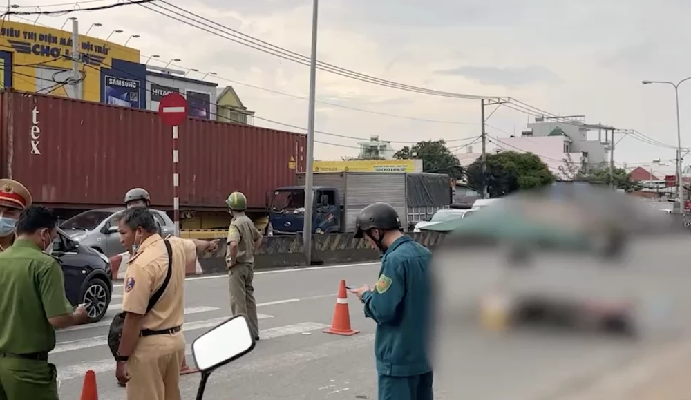 PC08 đề nghị các đơn vị phối hợp để xóa điểm đen tai nạn giao thông trên Quốc lộ 1K. Ảnh: Nhật Diễm