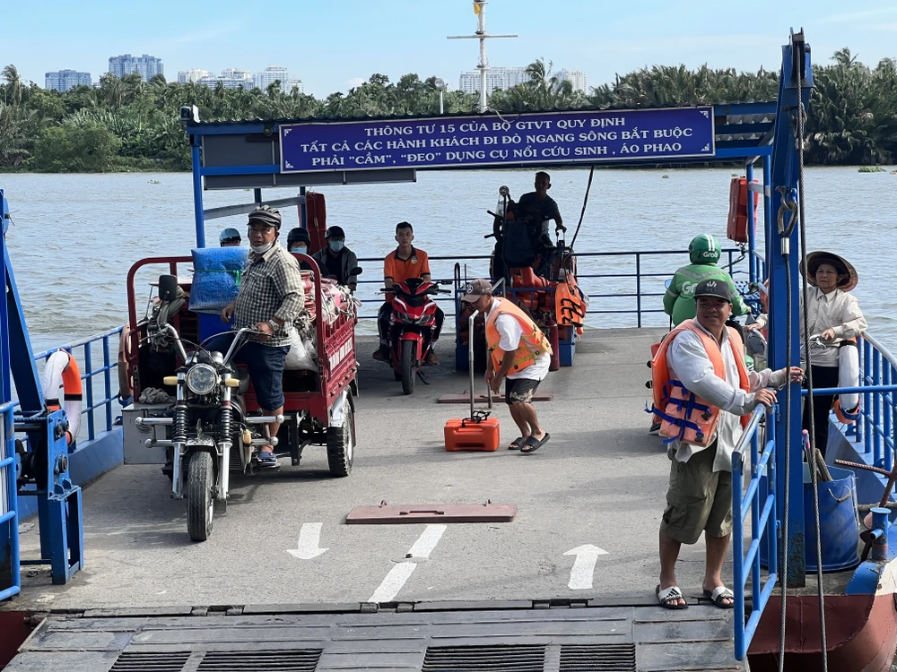 Phà Bình Quới đã hoạt động trở lại. Ảnh: ĐT